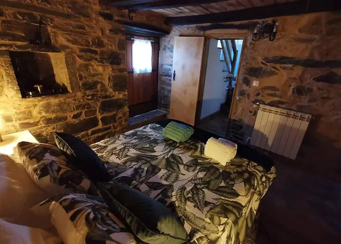 Casa Do Linho 400 Year Old Country Cottage